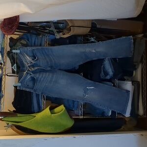 517 Levi's Cropped, flared 517 (Both Distressed And Not Distressed)